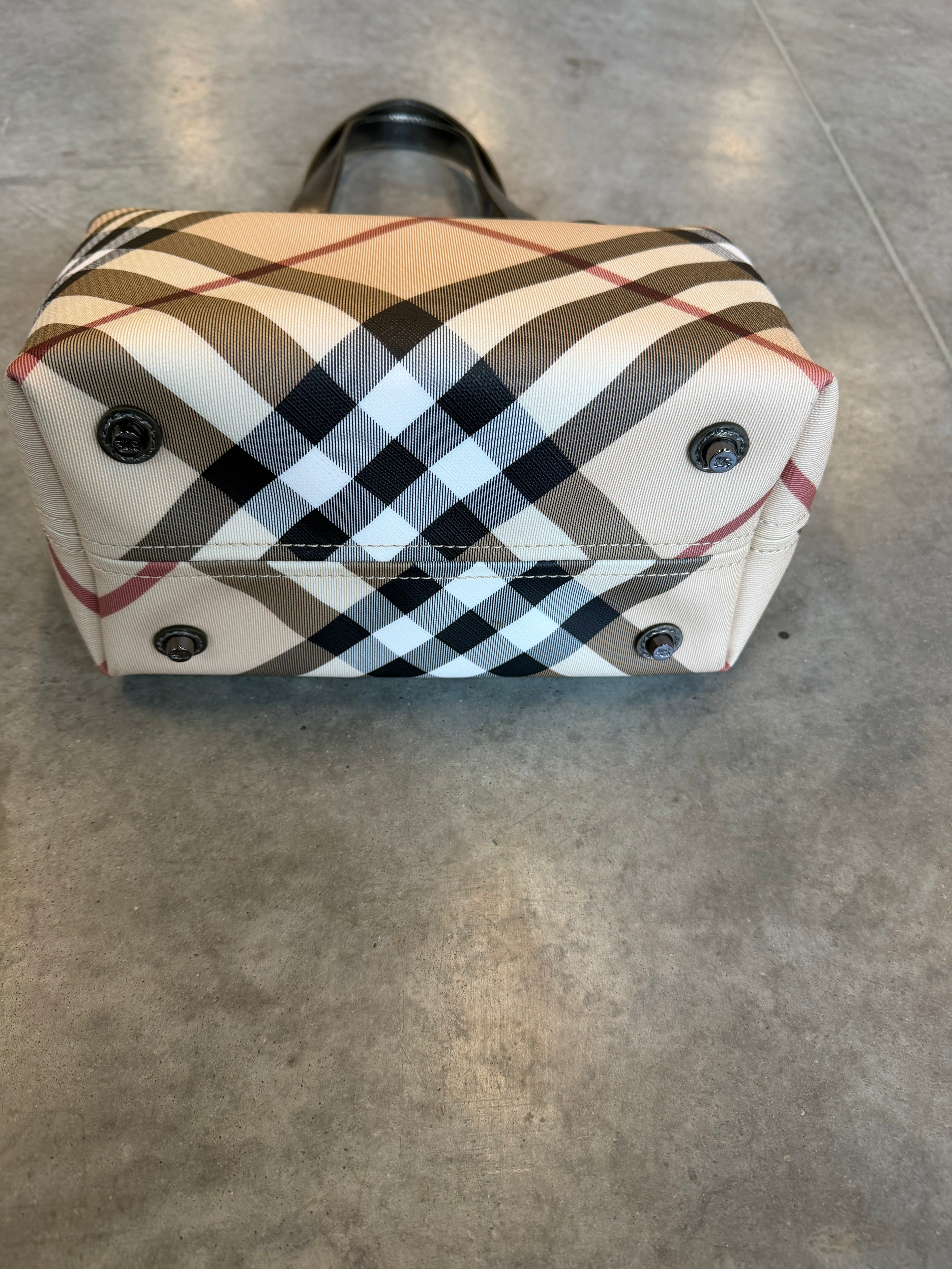Burberry Nova Check Purse - Urban Thread