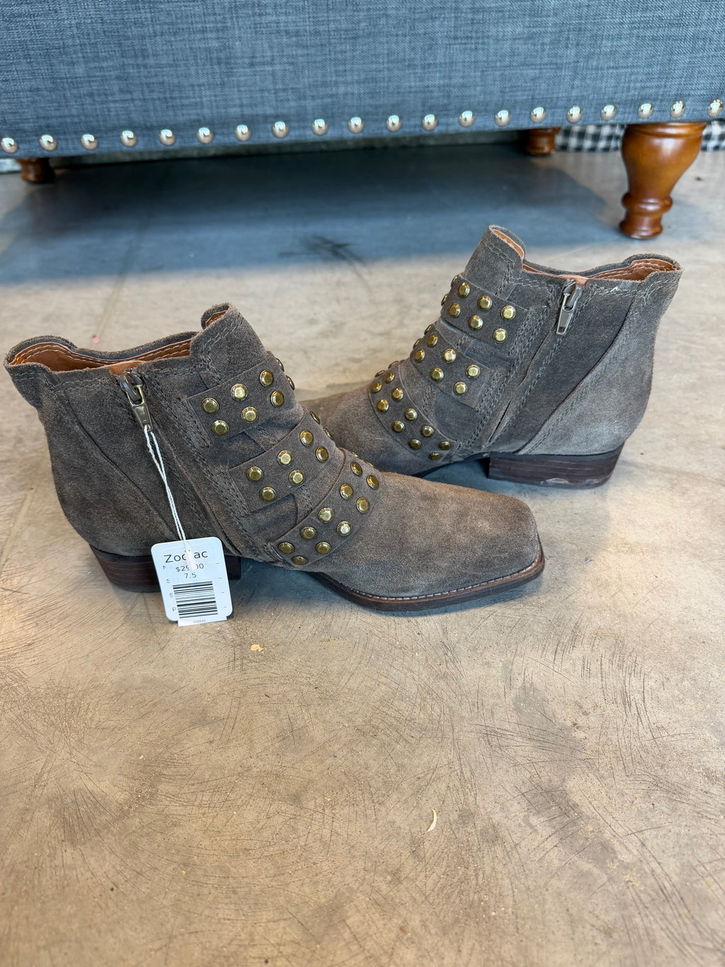Zodiac Shoes, 7.5