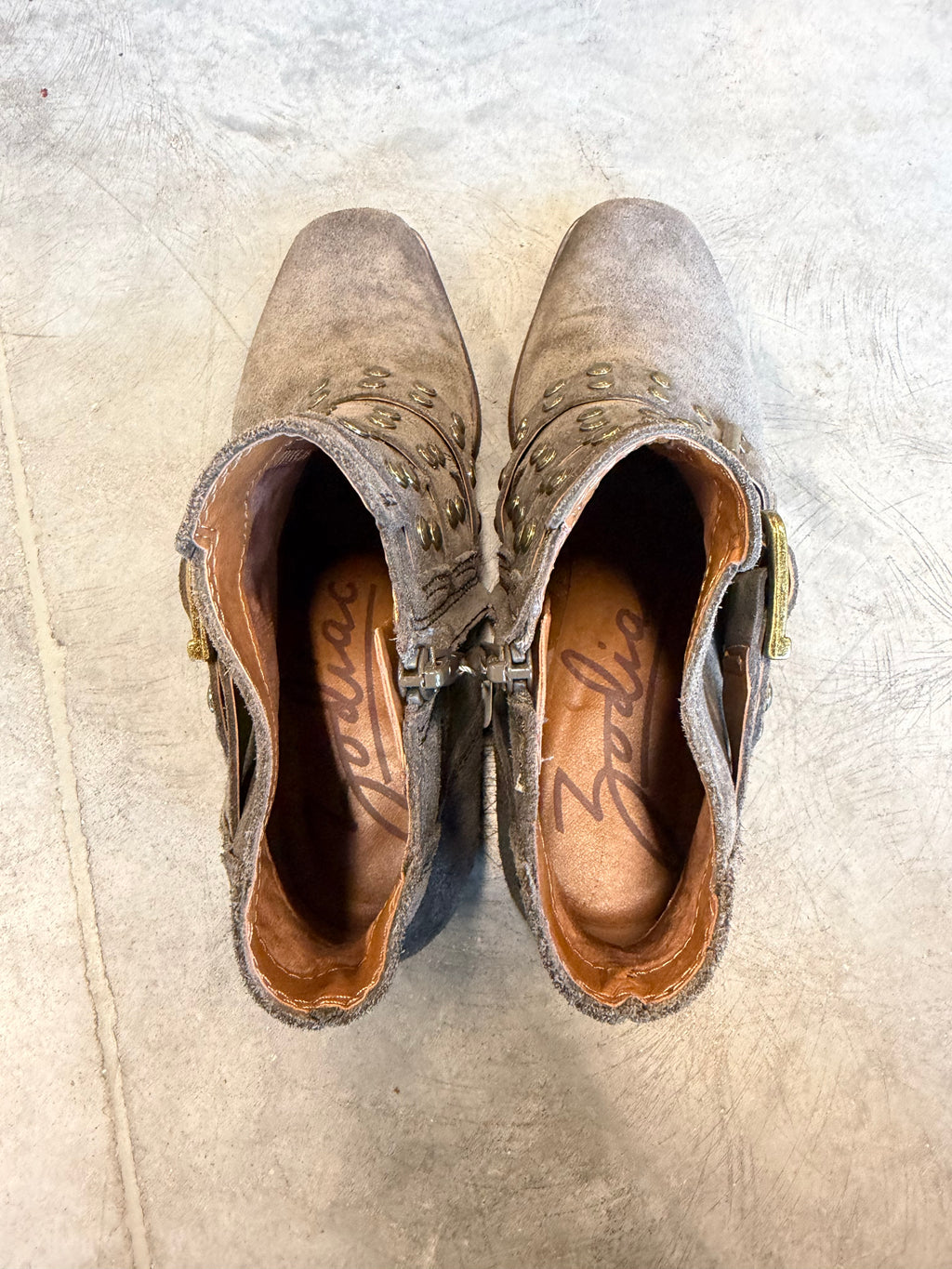 Zodiac Shoes, 7.5