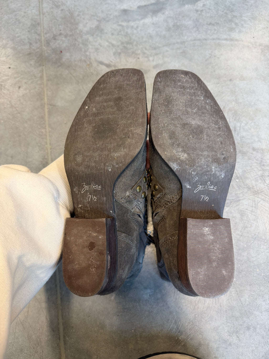 Zodiac Shoes, 7.5