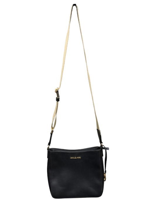 Michael Kors Jet Set Messenger Bag